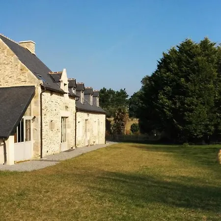 Les Communs Du Manoir Hébergement de vacances